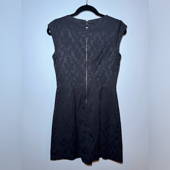 LAUNDRY BY DESIGN WOMENS BLACK DAMASK EMBROIDERY SHORT SLEEVE DRESS. SIZE 2 - Picture 11 of 13